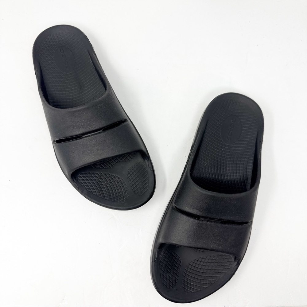 Oofos Ooahh Recovery Slides Sandals Black Men’s Size 11 Women’s Size 13